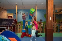 Indoor- und Freiluftspielplatz in Holland