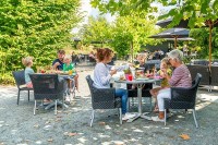 Essen und trinken im Erlebnispark und Zoo Hof van Eckberge